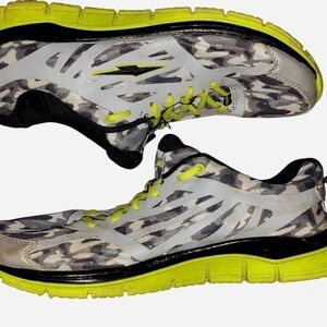 Men's Athletic Shoes - Camouflage and Neon Green